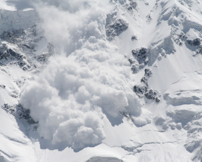 Conmoción por la muerte de tres de los mejores alpinistas por un alud