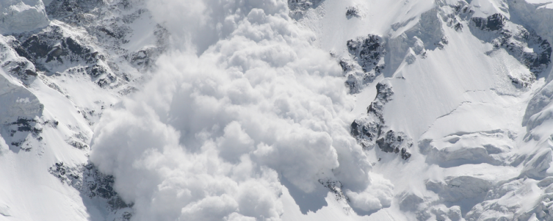 Conmoción por la muerte de tres de los mejores alpinistas por un alud