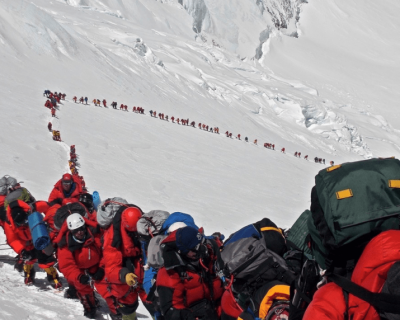 ¿Hay que tomar medidas contra la masificación en la montaña?